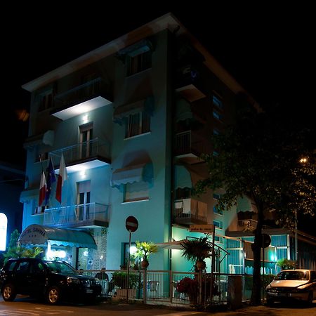 Hotel Savina Rimini Zewnętrze zdjęcie