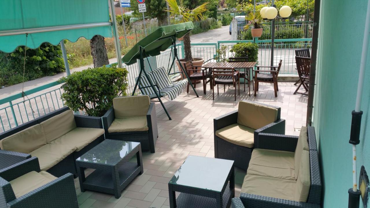 Hotel Savina Rimini Zewnętrze zdjęcie