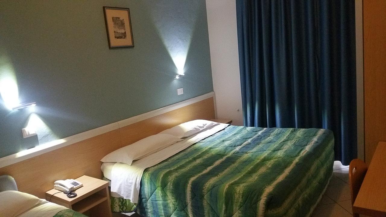 Hotel Savina Rimini Zewnętrze zdjęcie